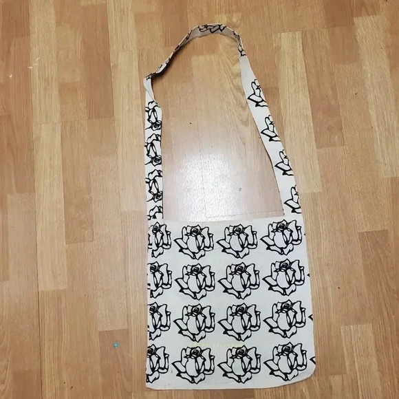 Freda Salvadore Tote Canvas Bag - Picture 4 of 4